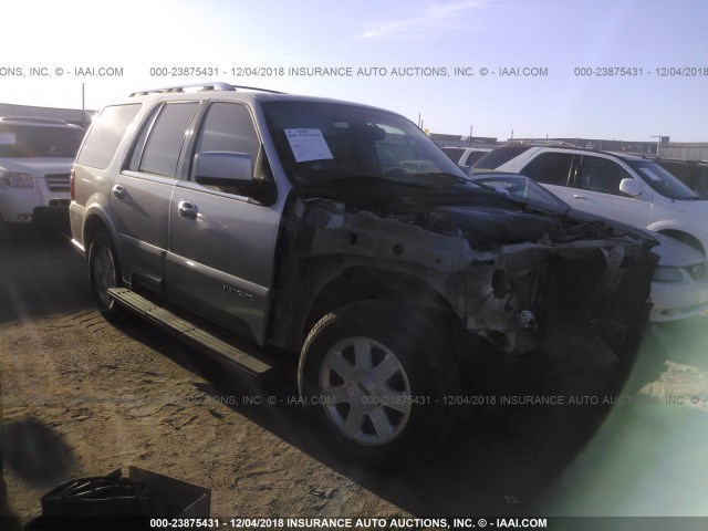 5LMFU27R64LJ31073 - 2004 LINCOLN NAVIGATOR 银色 照片 1