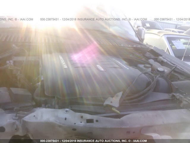 5LMFU27R64LJ31073 - 2004 LINCOLN NAVIGATOR 银色 照片 10