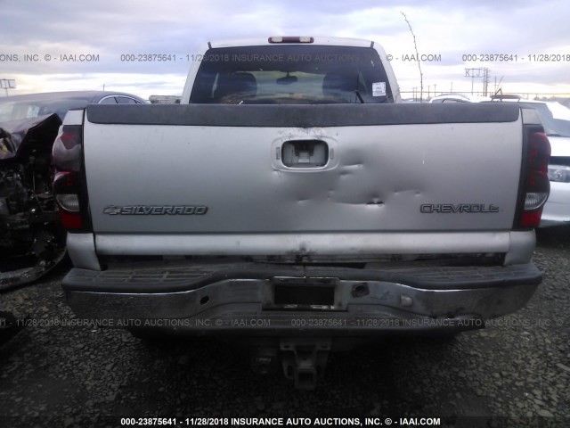 1GCHC29U34E279674 - 2004 CHEVROLET SILVERADO C2500 HEAVY DUTY SILVER photo 6