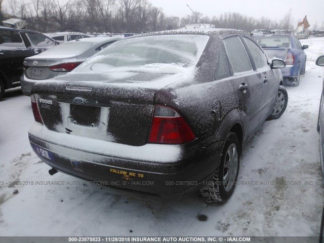 1FAFP34N37W276229 - 2007 FORD FOCUS ZX4/S/SE/SES 勃艮第红 照片 4