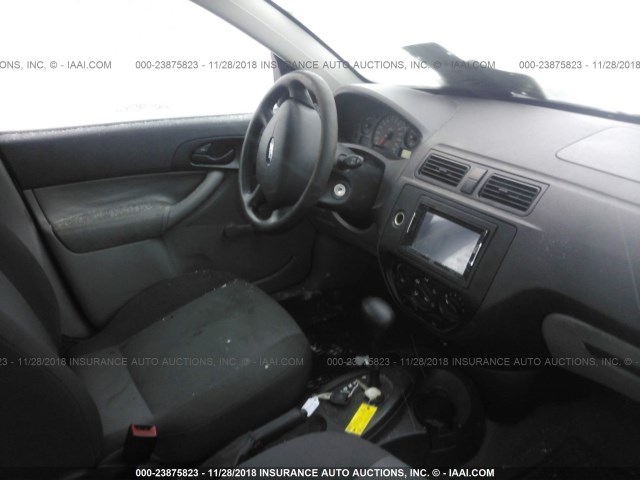 1FAFP34N37W276229 - 2007 FORD FOCUS ZX4/S/SE/SES 勃艮第红 照片 5