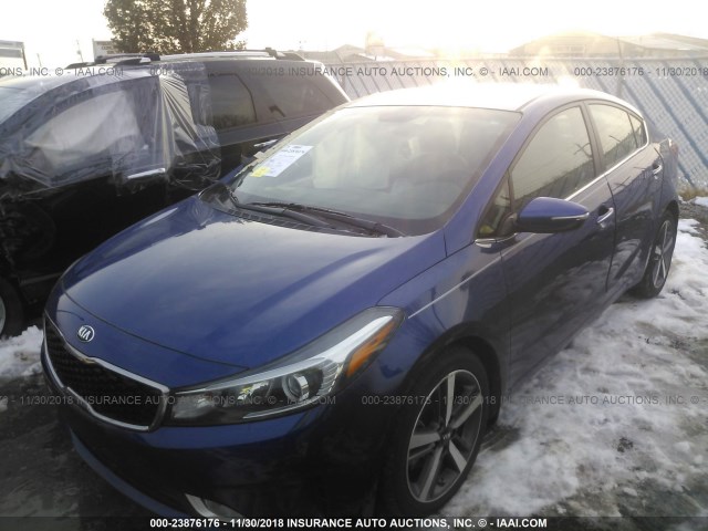 3KPFL4A89HE088093 - 2017 KIA FORTE EX BLUE photo 2