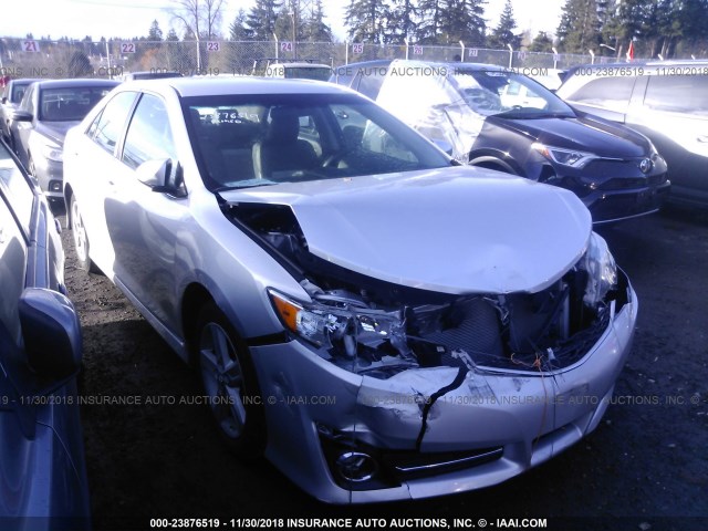 4T1BF1FK4CU071961 - 2012 TOYOTA CAMRY SE/LE/XLE SILVER photo 1
