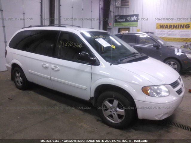 2D4GP44L15R393464 - 2005 DODGE GRAND CARAVAN SXT WHITE photo 1