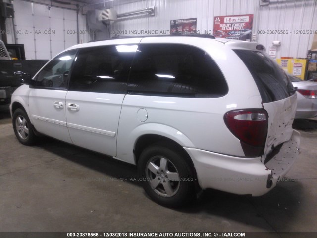 2D4GP44L15R393464 - 2005 DODGE GRAND CARAVAN SXT WHITE photo 3