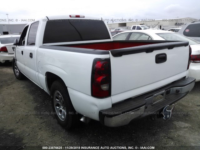 2GCEC13T261213120 - 2006 CHEVROLET SILVERADO C1500 WHITE photo 3