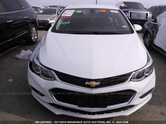 1G1BC5SMXJ7131001 - 2018 CHEVROLET CRUZE LS WHITE photo 6