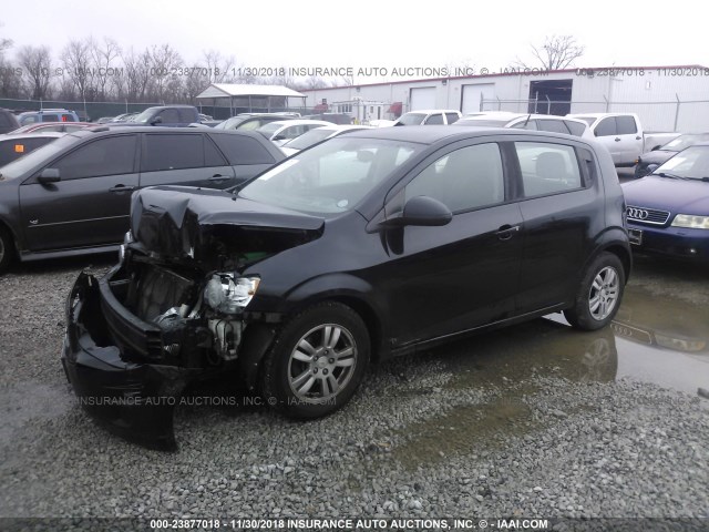 1G1JA6SH9C4156504 - 2012 CHEVROLET SONIC LS 黑色 照片 2