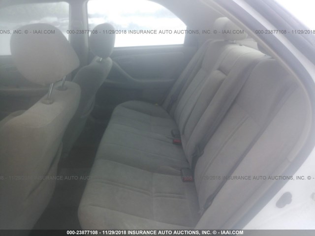 JT2BG22K6X0329013 - 1999 TOYOTA CAMRY LE/XLE WHITE photo 8