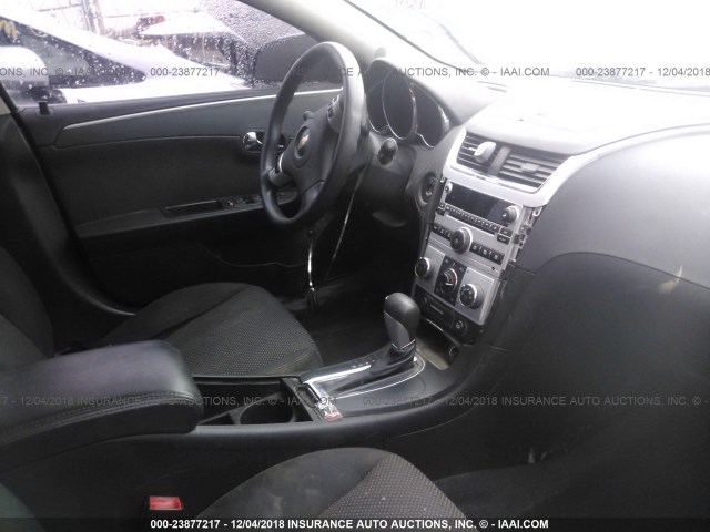 1G1ZC5E00AF167311 - 2010 CHEVROLET MALIBU 1LT 银色 照片 5