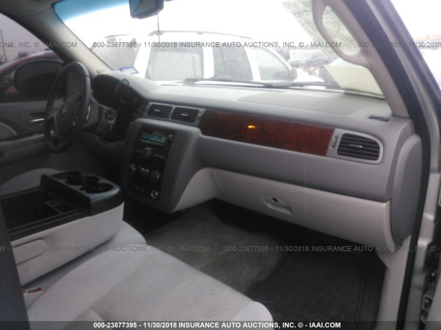 1GKFC23C19R135410 - 2009 GMC YUKON SLE SILVER photo 5