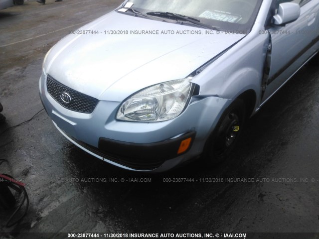 KNADE223X96557690 - 2009 KIA RIO LX/SX SILVER photo 6