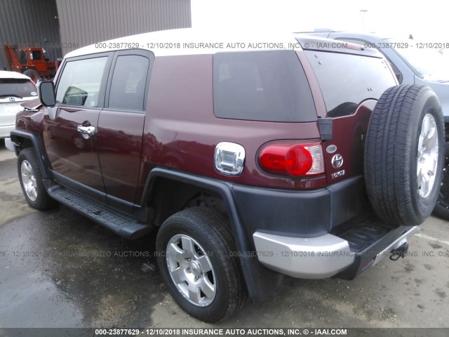 JTEBU11F280102607 - 2008 TOYOTA FJ CRUISER RED photo 3