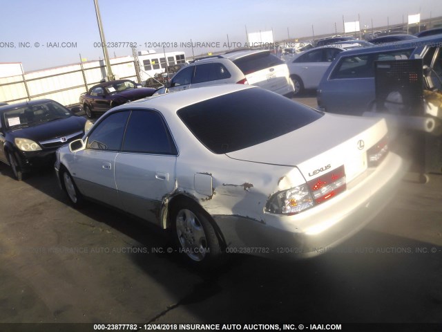 JT8BF28G3Y0260536 - 2000 LEXUS ES 300 WHITE photo 3