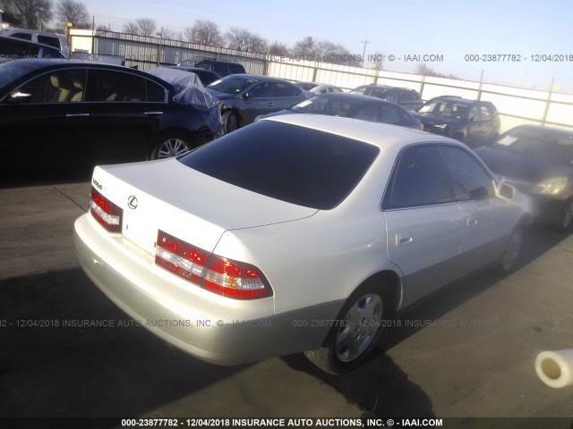 JT8BF28G3Y0260536 - 2000 LEXUS ES 300 WHITE photo 4