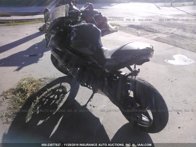 JKAEXEJ13JDA02452 - 2018 KAWASAKI EX650 J ნაცრისფერი ფოტო 3