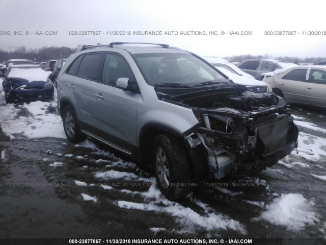 5XYKT4A28DG336468 - 2013 KIA SORENTO LX SILVER photo 1