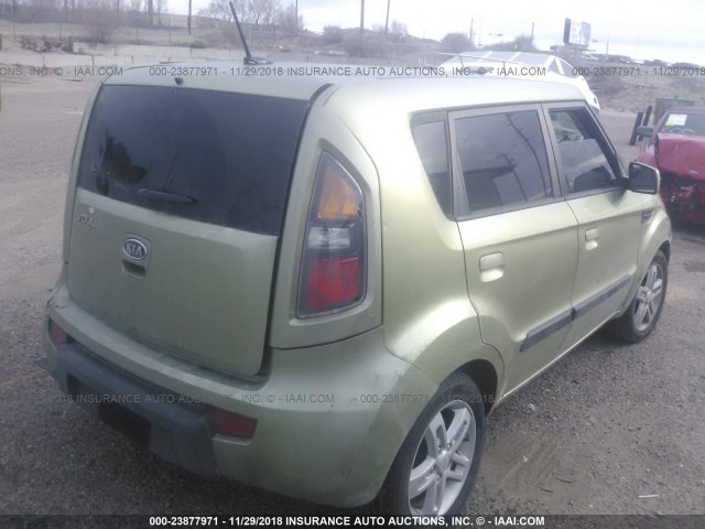 KNDJT2A20A7070209 - 2010 KIA SOUL +/!/SPORT GREEN photo 4