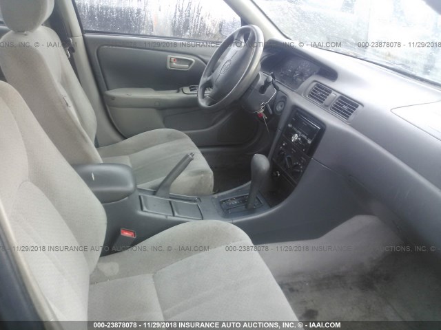 JT2BG22K910567414 - 2001 TOYOTA CAMRY CE/LE/XLE 绿色 照片 5