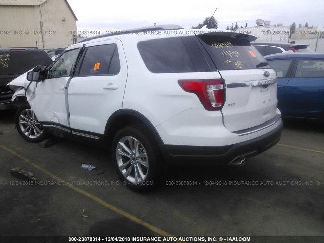 1FM5K7D85JGC07559 - 2018 FORD EXPLORER XLT WHITE photo 3