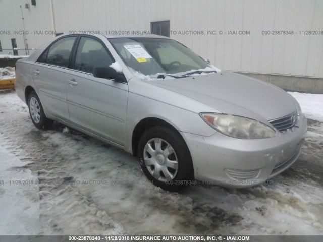 4T1BE32K95U607746 - 2005 TOYOTA CAMRY LE/XLE/SE TAN photo 1