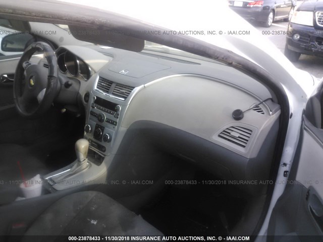 1G1ZA5E16BF179429 - 2011 CHEVROLET MALIBU LS 白色 照片 5