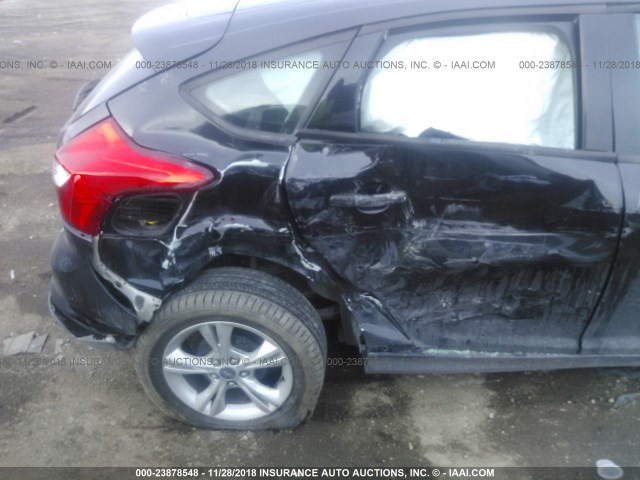 1FADP3K28DL122807 - 2013 FORD FOCUS SE BLACK photo 6