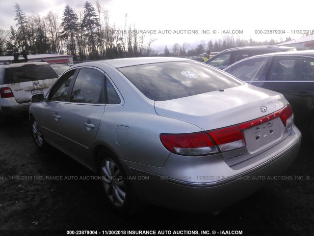 KMHFC46F57A180726 - 2007 HYUNDAI AZERA SE/LIMITED SILVER photo 3