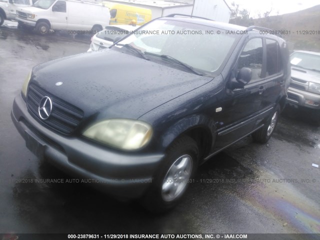 4JGAB54E4XA106730 - 1999 MERCEDES-BENZ ML 320 Dark Blue photo 2