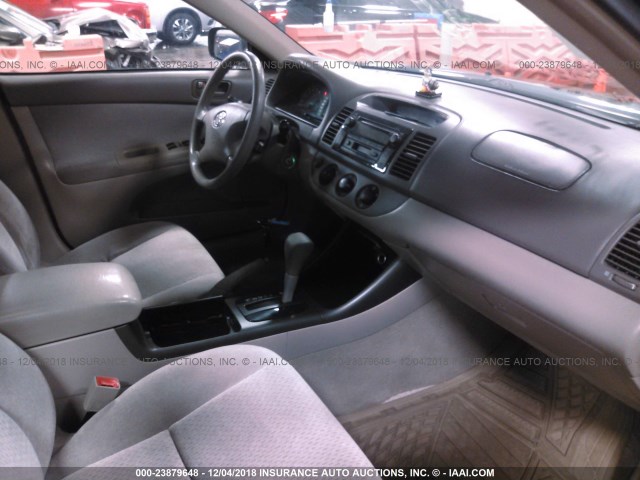 4T1BE32K43U783570 - 2003 TOYOTA CAMRY LE/XLE/SE GREEN photo 5