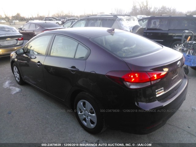 3KPFL4A78JE246355 - 2018 KIA FORTE LX/S BURGUNDY photo 3