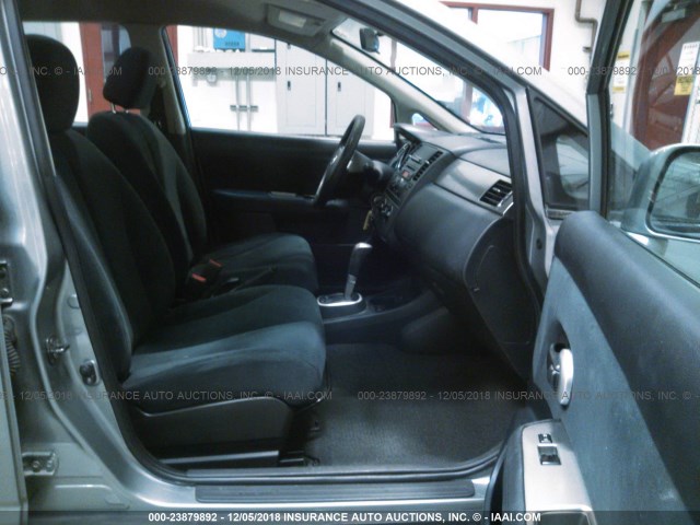 3N1BC1AP3AL426953 - 2010 NISSAN VERSA S/SL SILVER photo 5