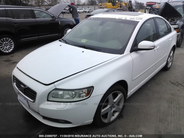 YV1MS390882358344 - 2008 VOLVO S40 2.4I WHITE photo 2