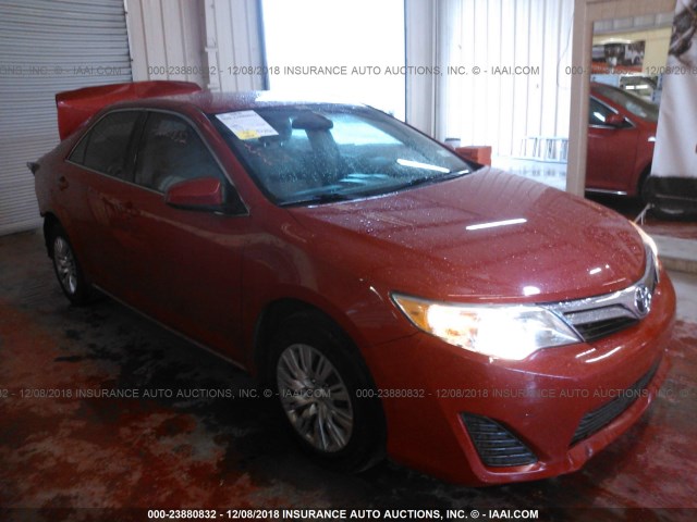 4T4BF1FKXCR204535 - 2012 TOYOTA CAMRY SE/LE/XLE RED photo 1