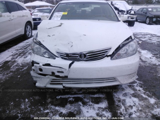 4T1BF30K26U629637 - 2006 TOYOTA CAMRY LE/XLE/SE WHITE photo 6