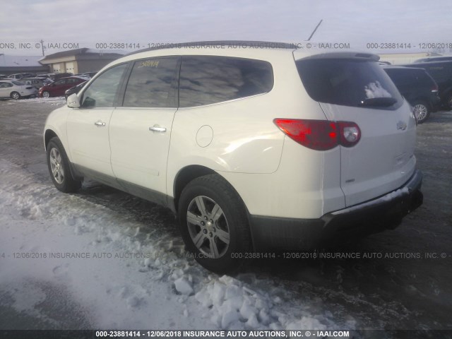 1GNKVGED3BJ136853 - 2011 CHEVROLET TRAVERSE LT WHITE photo 3