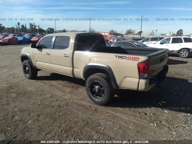 3TMDZ5BN9HM017885 - 2017 TOYOTA TACOMA DBL CAB/SR5/TRD SPORT/OR TAN photo 3