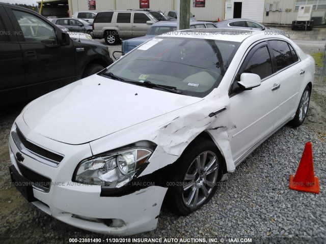 1G1ZC5EU5CF268592 - 2012 CHEVROLET MALIBU 1LT WHITE photo 2