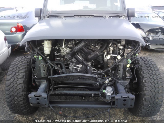 1C4BJWDG6HL611497 - 2017 JEEP WRANGLER UNLIMITE  BLACK photo 6