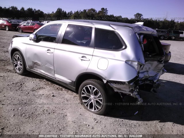 JA4AD3A30JJ003070 - 2018 MITSUBISHI OUTLANDER SE/SEL/LE SILVER photo 3