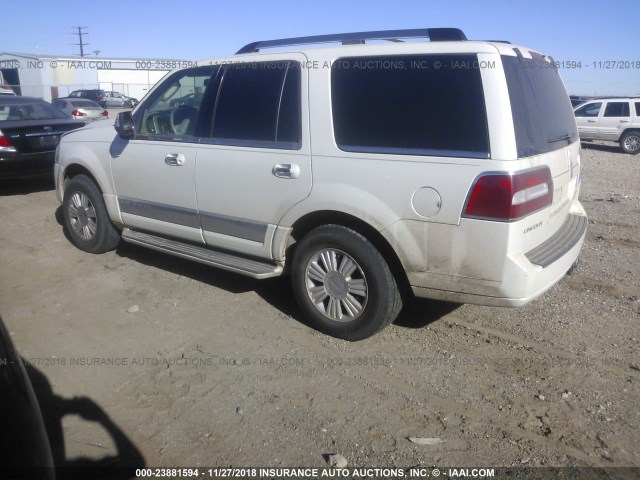 5LMFU28508LJ11564 - 2008 LINCOLN NAVIGATOR Ақ фото 3