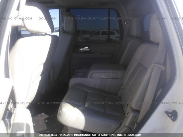 5LMFU28508LJ11564 - 2008 LINCOLN NAVIGATOR Ақ фото 8