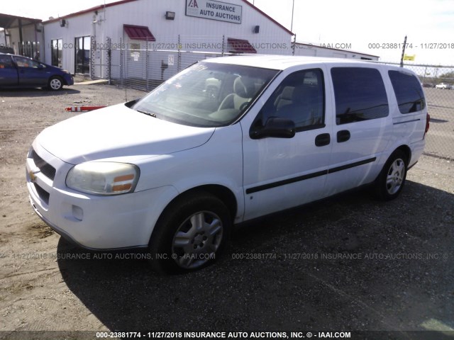 1GNDV23W08D174841 - 2008 CHEVROLET UPLANDER LS WHITE photo 2