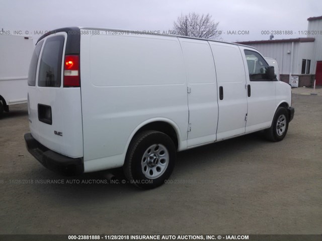 1GTFG15X191106188 - 2009 GMC SAVANA G1500 WHITE photo 4