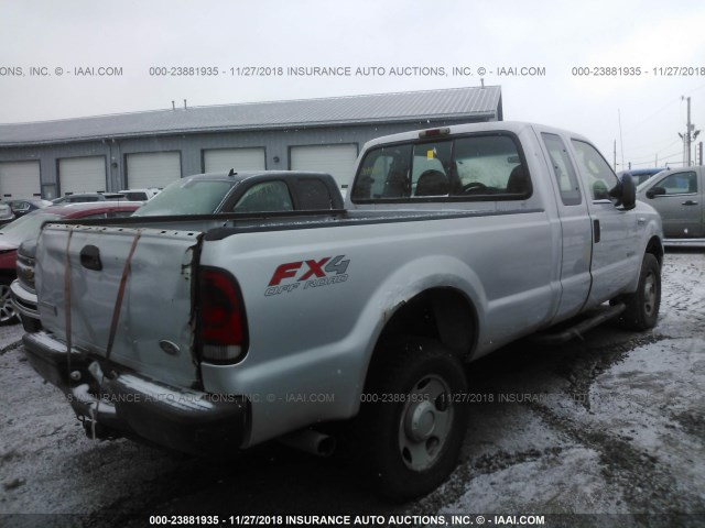 1FTWX31P75EC20281 - 2005 FORD F350 SRW SUPER DUTY SILVER photo 4