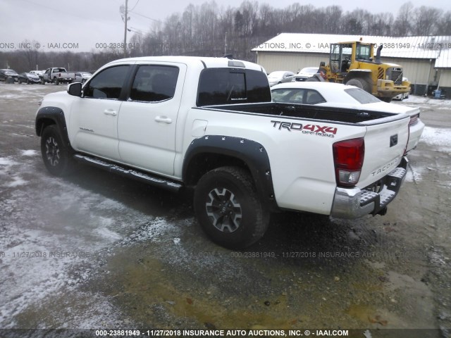 5TFCZ5AN2HX052047 - 2017 TOYOTA TACOMA DBL CAB/SR/TRDSPT/OR/PRO WHITE photo 3