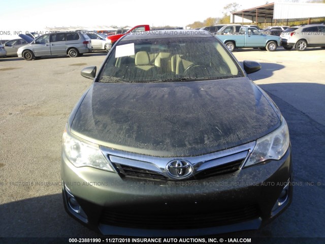 4T1BK1FKXCU510009 - 2012 TOYOTA CAMRY SE/XLE GRAY photo 6