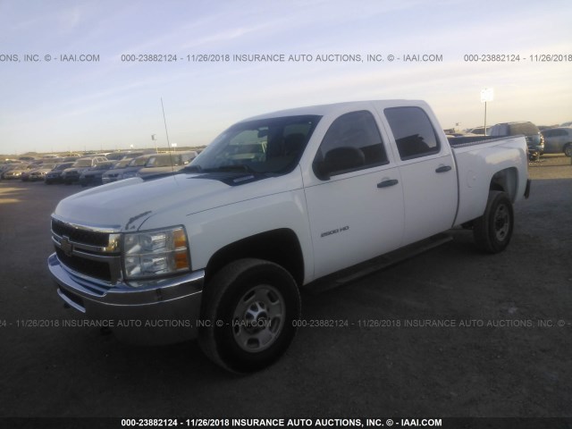1GC1CVCG3CF198057 - 2012 CHEVROLET SILVERADO C2500 HEAVY DUTY WHITE photo 2