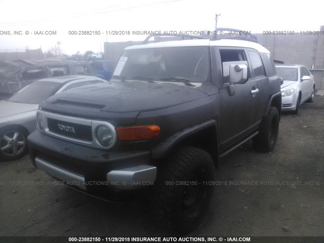 JTEBU11FX8K051183 - 2008 TOYOTA FJ CRUISER BLACK photo 2