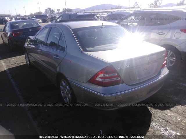 WDBRF81J85F649687 - 2005 MERCEDES-BENZ C 240 4MATIC GRAY photo 3